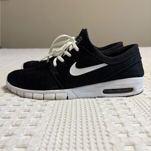 Nike SB Stefan Janoski sneakers - Men’s 11 RARE